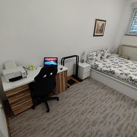 Work And Play Apartment Zágráb Kültér fotó